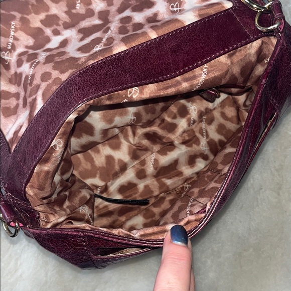 B Makowsky cranberry wine glazed leather Shoulder Bag with gold detail - Picture 10 of 16